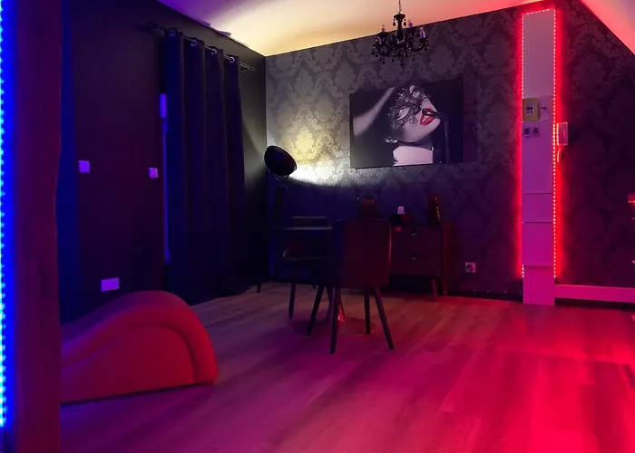 Apartment Avec Jacuzzi Prive *