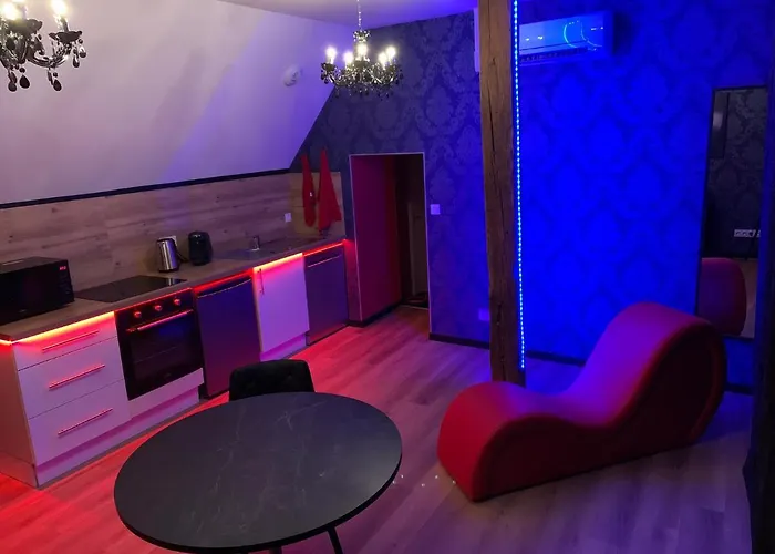 Avec Jacuzzi Prive Apartment *