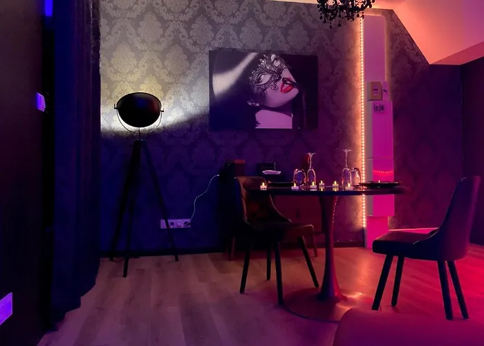 Avec Jacuzzi Prive Apartment *